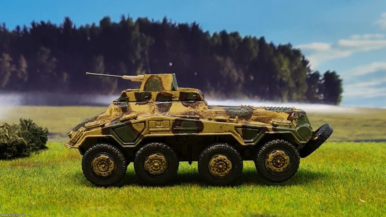 Sd.Kfz. 234/3 mit Schwebelafette